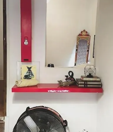 Дом отдыха Casa Colorista En El Casco Antiguo Аликанте