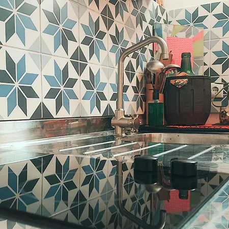 Casa Colorista En El Casco Antiguo Дом отдыха